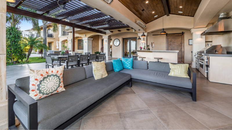 Sellers: Easy Ways to Build an Outdoor Entertainment Area | Bellator
